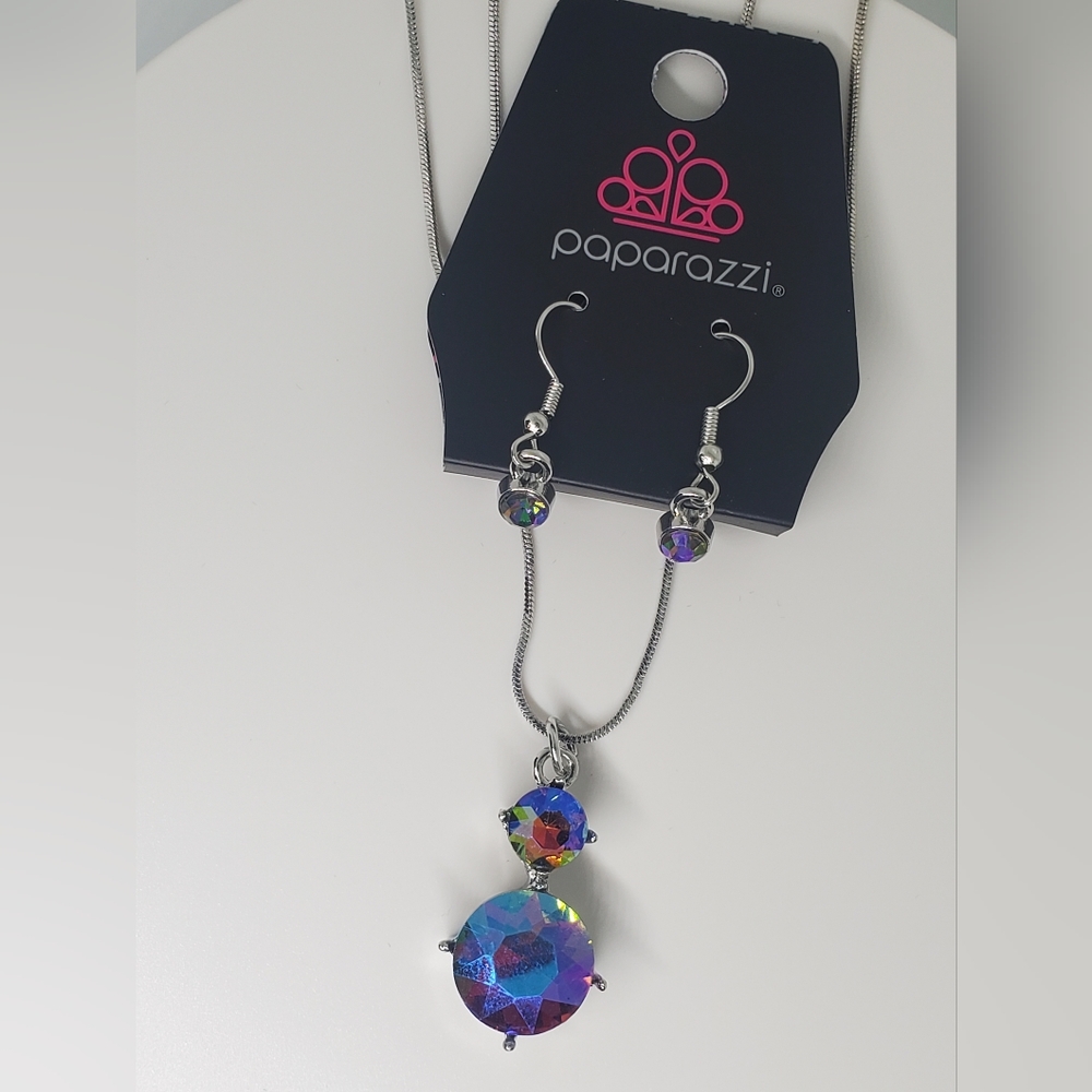 Necklace and earring set.